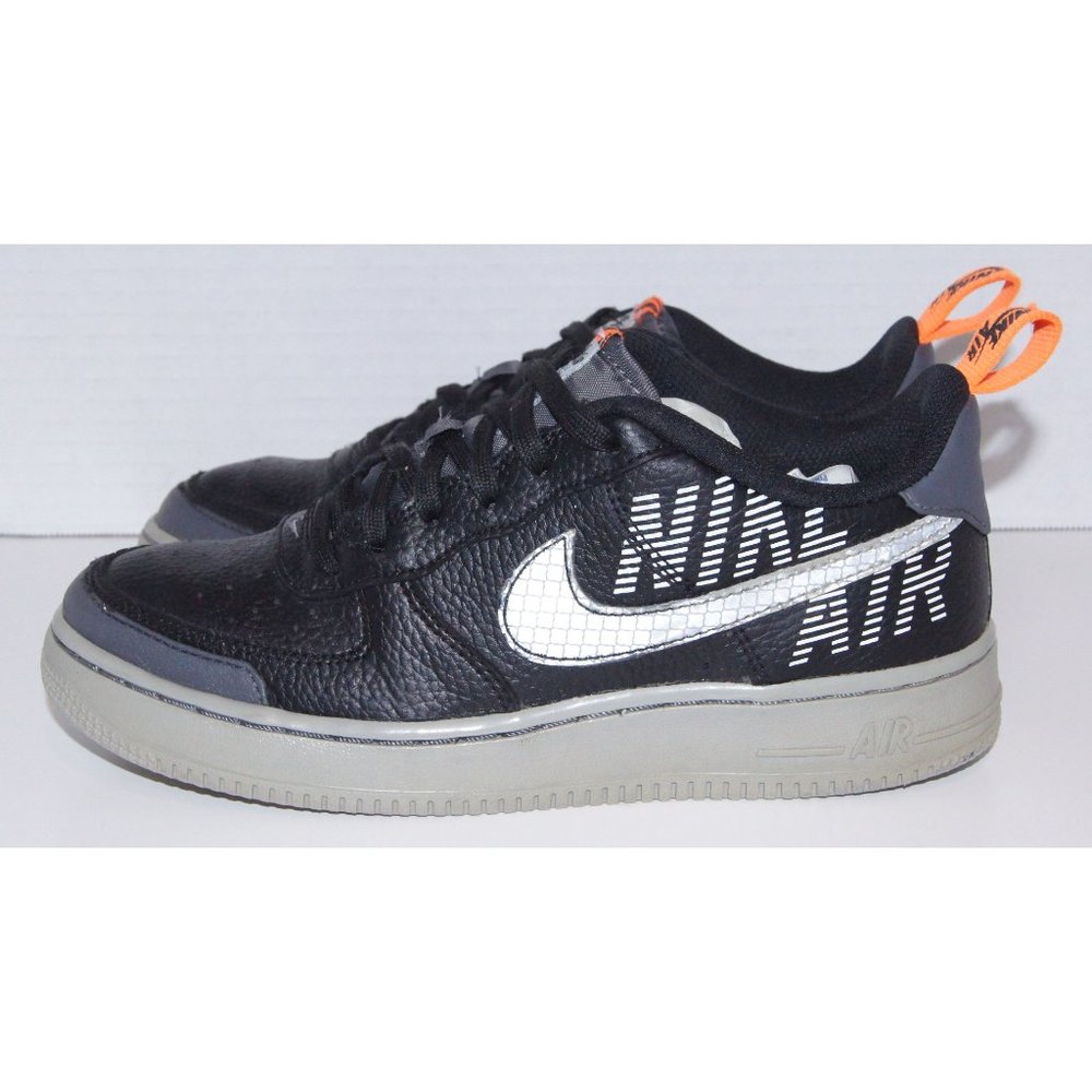 Air Force 1 Under Construction - Picture 2 of 12